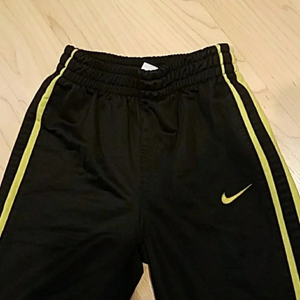 Nike sports pants kids size 24 months!.